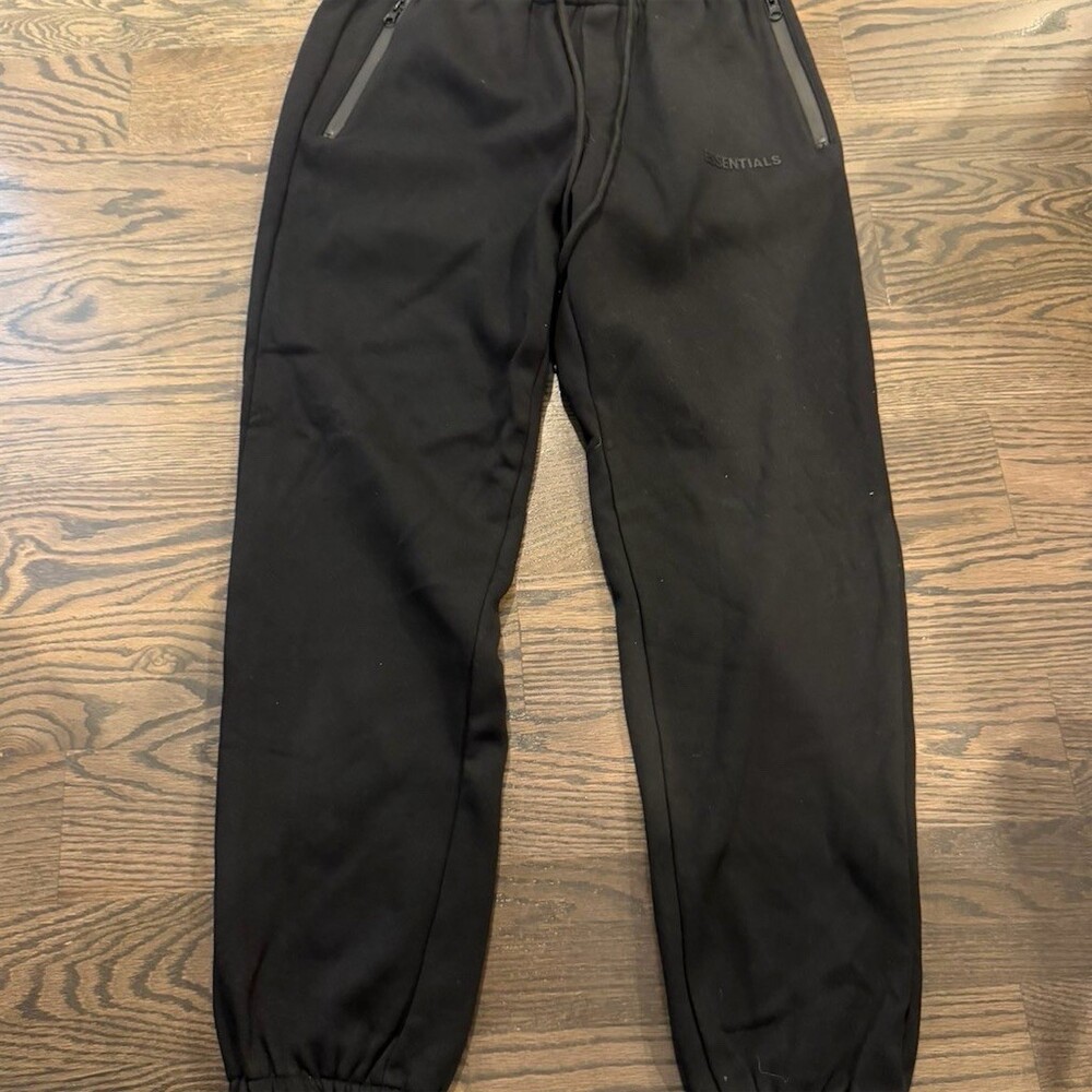 Fear of God ESSENTIALS Jogger Sweatpants Men's Size L Black Zip Pockets